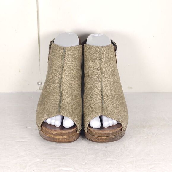 Dansko Women's Reggie US6-6,5 EU37 Taupe Tooled Leather Caged Slingback Sandals - Picture 3 of 16